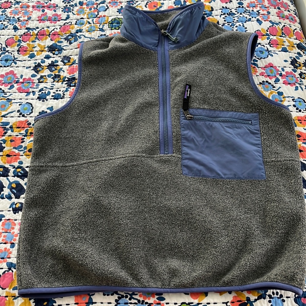 Women’s Patagonia synchilla vest size M